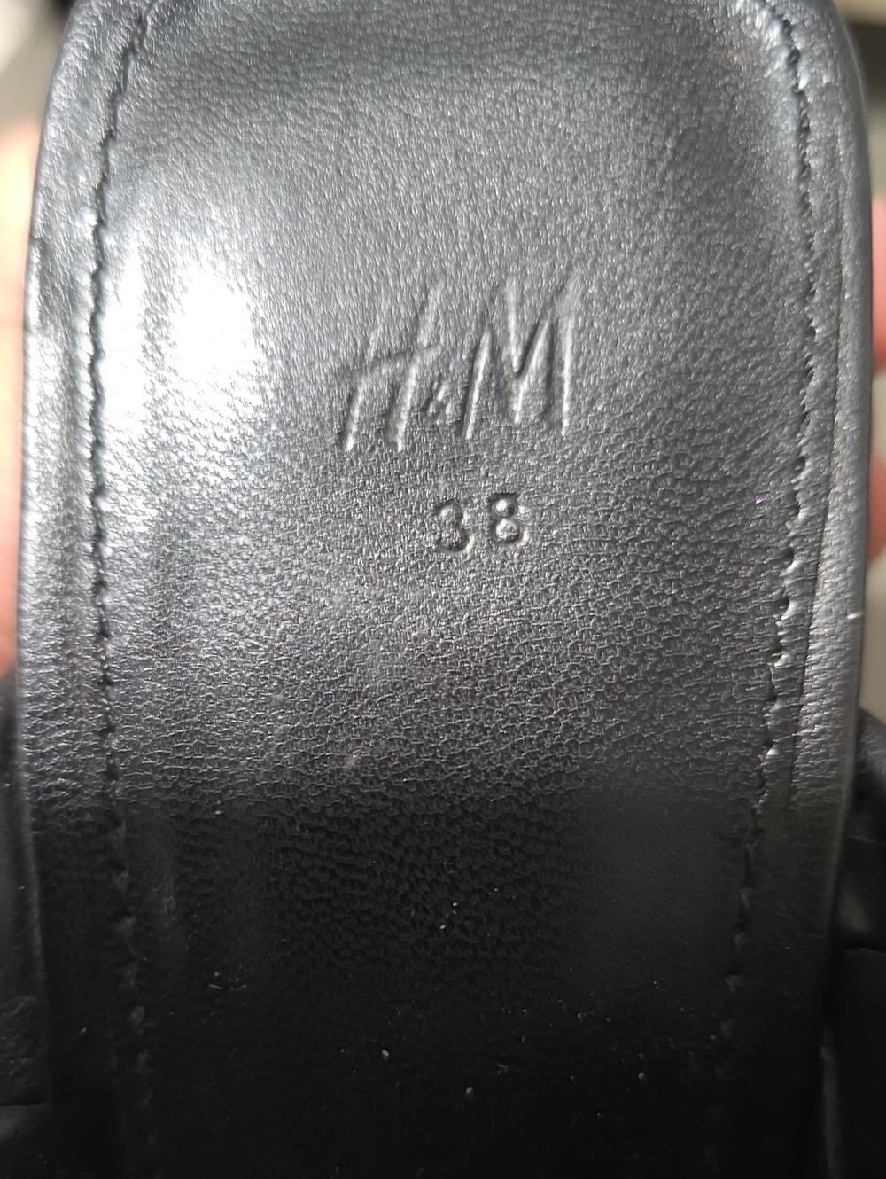 H&M - Picture 6 of 7